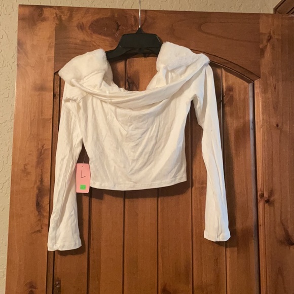 White fur off the shoulder top - Picture 3 of 3